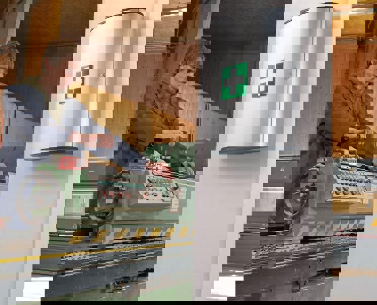 Durable Aluminium Fist Aid Lock Box with Wall Fixings | 3 Compartments