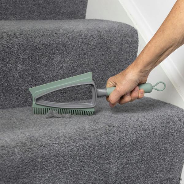 JVL Rubber Dust Pan And Brush - Grey