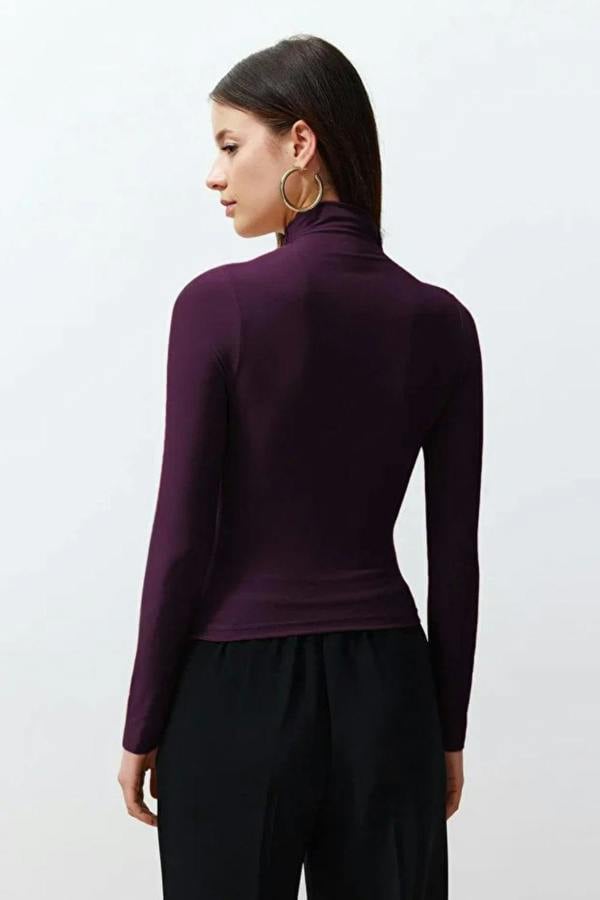 Hoxton Gal Ruched Square-Neck Fitted Stretch Knit Blouse