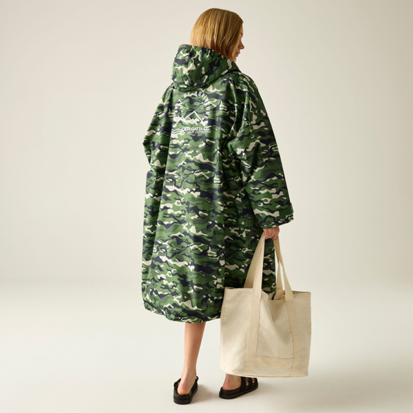 Regatta Unisex Adult Camouflage Oversized Changing Robe - Cactus Green