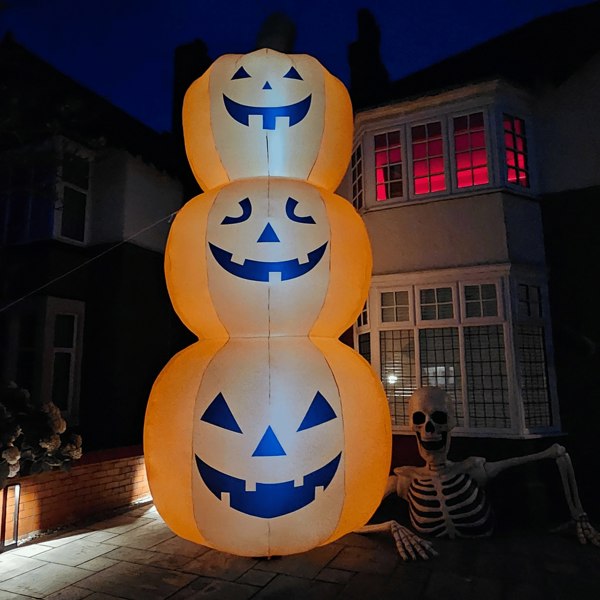 Samuel Alexander Giant: 20ft (6m) Inflatable Light up Halloween Stacked Pumpkin Decoration with 28 LEDs