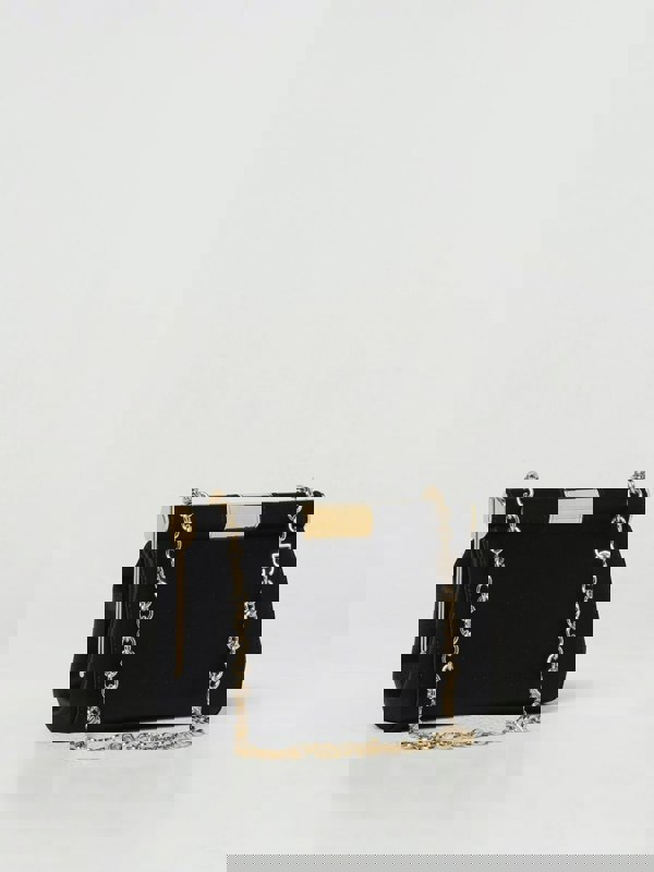 208028167.jpg