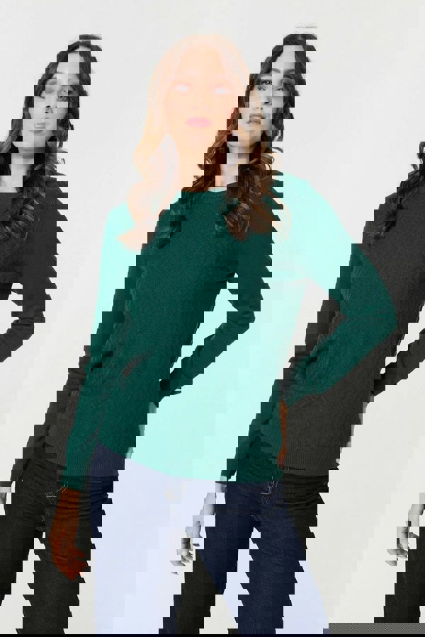 Green | Chevron Soft Knit Long Sleeve Jumper : Model is 5'9"/175 cm and wears UK8/EU36/US4/AUS8
