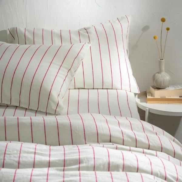 Soak&Sleep White/Fuchsia Pinstripe Linen Cotton Pillowcases