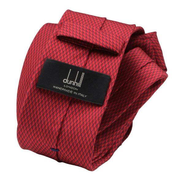 Dunhill luxurious mulberry silk tie in a small engine turn pattern