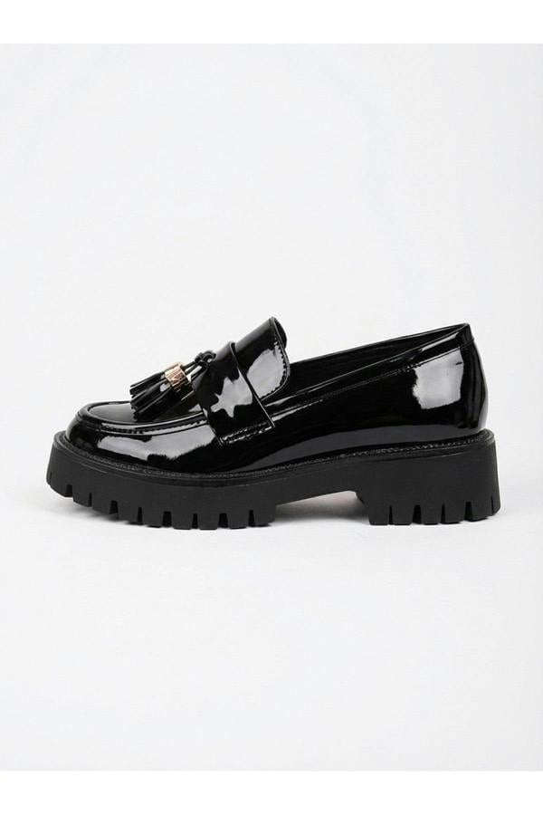 Mia Womens Chunky Patent Tassel Loafers - BLACK