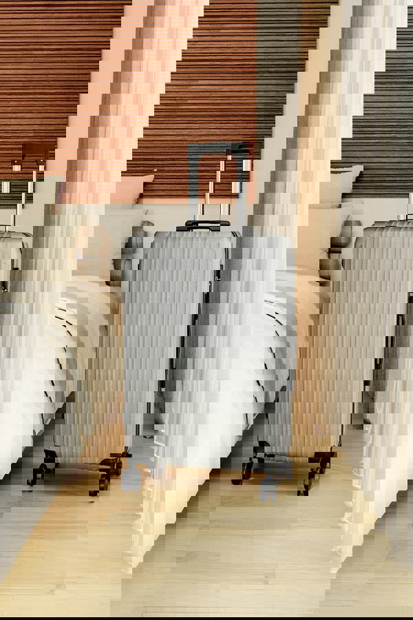 Living and Home Hardshell Spinner Wheel Luggage Travel Suitcase, 24" Silver