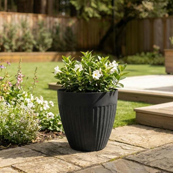 Nicoman Madison Black Ribbed Recycled Rubber Plant Pot