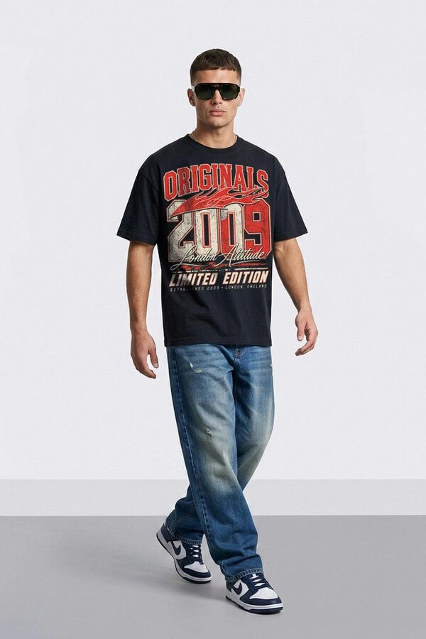 London Attitude Originals 2009 Oversized Heavyweight Graphic T-Shirt