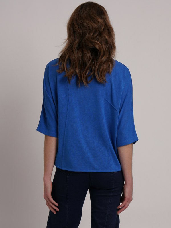 VIZ-A-VIZ Batwing Sleeve Top