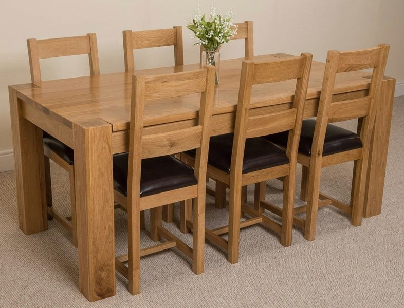 That's Furniture Kuba Large Oak Dining Table with Lincoln Oak Chairs