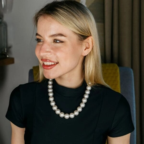 The Colourful Aura Large Ivory Lightweight White Round Pearl Bridesmaid Statement Choker Necklace