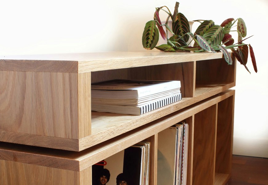 The Urban Editions Kelston Record Player Cabinet on Hairpin legs