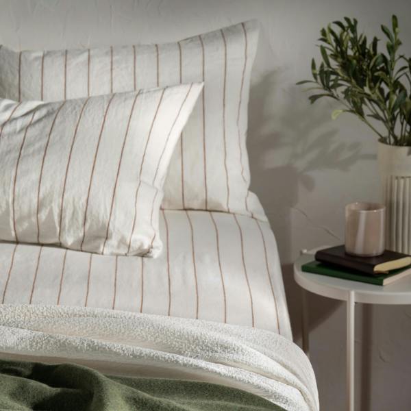 Soak&Sleep White/Burnt Orange Pinstripe Linen/Cotton 30cm Standard Fitted Sheets