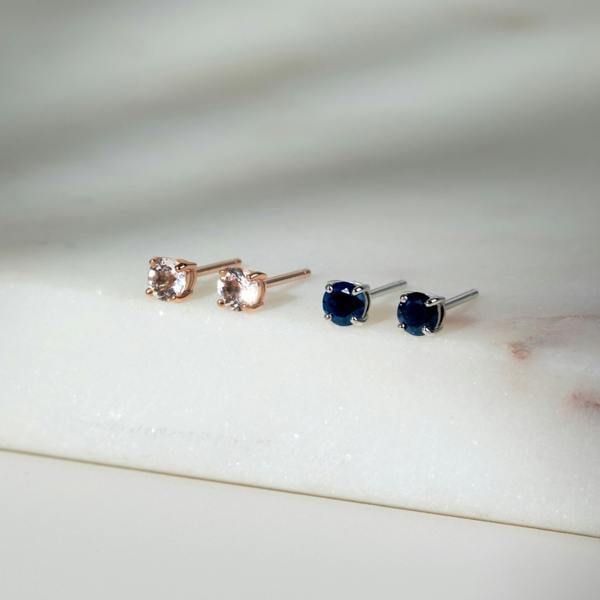 Gemondo Classic Round Dark Blue Sapphire Stud Earrings in 9ct White Gold 3.5mm