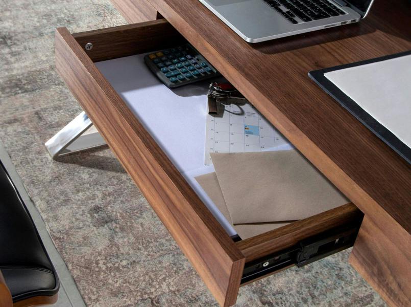 Angel Cerdá Walnut and chrome-plated steel desk 3015