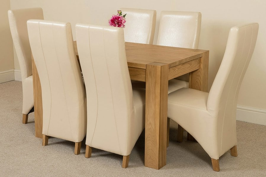 That's Furniture Kuba Small Oak Dining Table with Lola Leather Chairs