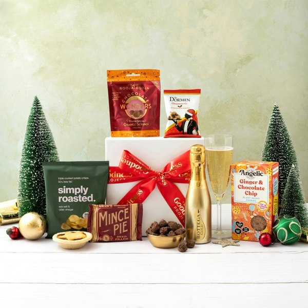 Luxury-Christmas-Hamper-Gift-Box