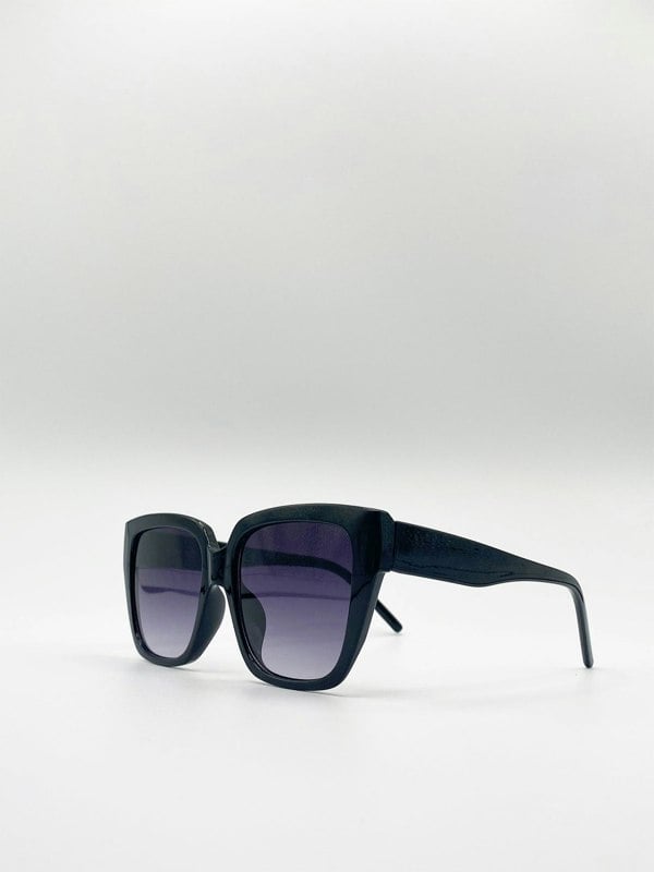 SVNX Oversized cat eye sunglasses