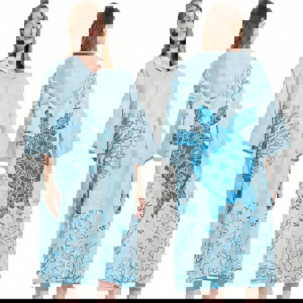 Leaper Zippered Sleeved Adult Hooded Cloak Bath Towel