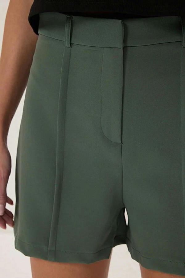 WOVCOR Ribbed Detailed Woven Shorts