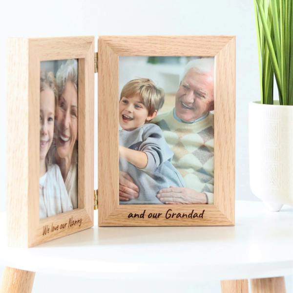 MijMoj Design Personalised Solid Oak Hinged Picture Frame - For 6x4" or 7x5" Photos, Natural Finish