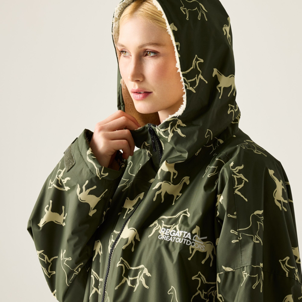 Regatta Unisex Adult Horse Waterproof Changing Robe - Dark Khaki