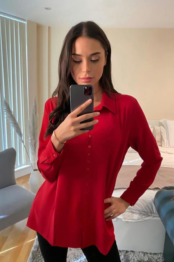 Hoxton Gal Oversized Shirt in Red