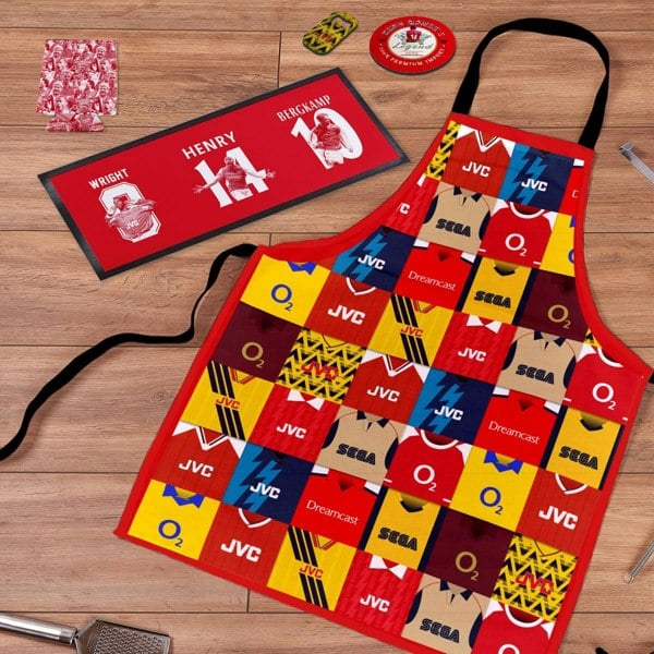 BritishmadeGifts The Gooners - Retro Bar Box - The Perfect Time Capsule Gift Box for Football Lovers