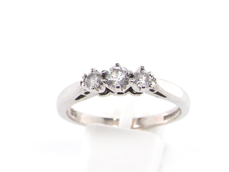 Vintage Tom A three stone diamond ring