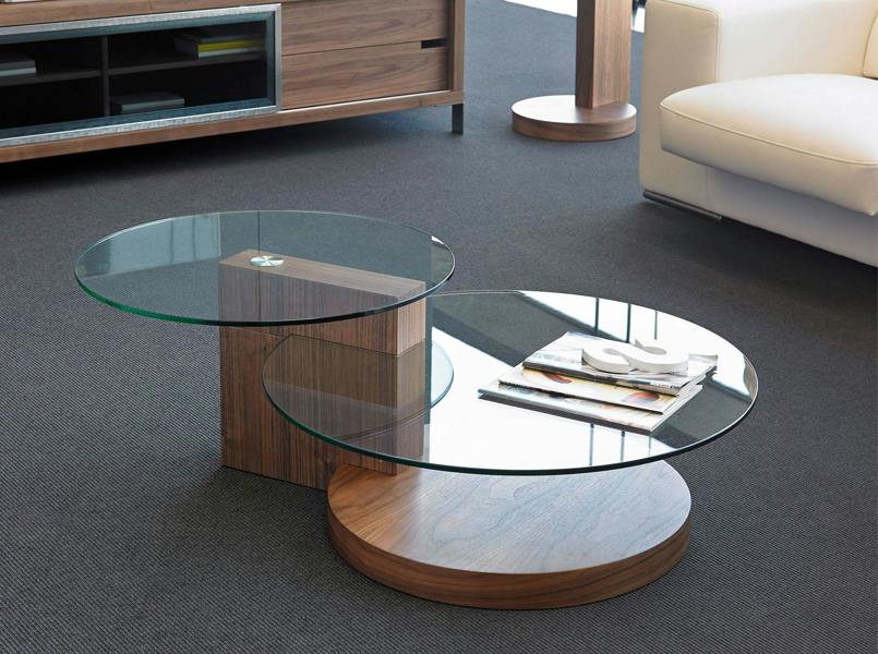 Angel Cerdá Round tempered glass and walnut coffee table 2019