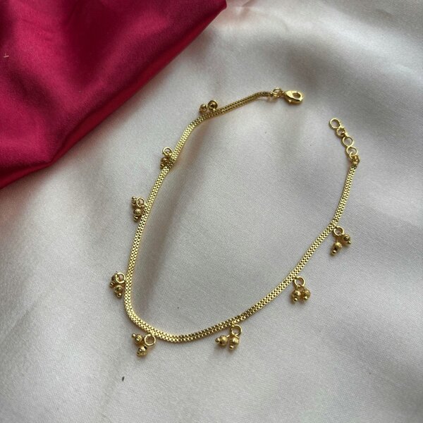 The Colourful Aura Golden Brass Rounds Beads Indian Payal Anklet