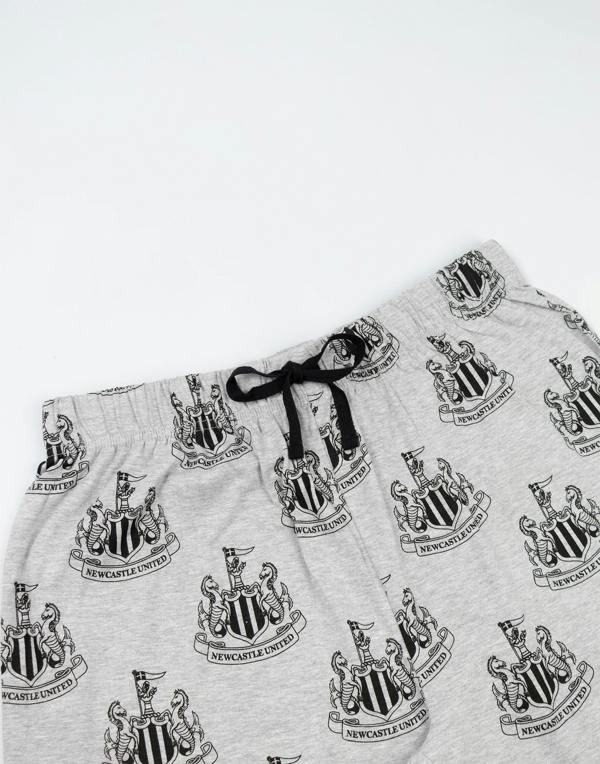 Newcastle United Mens Black Logo Short Sleeve Long Leg Pyjama Set