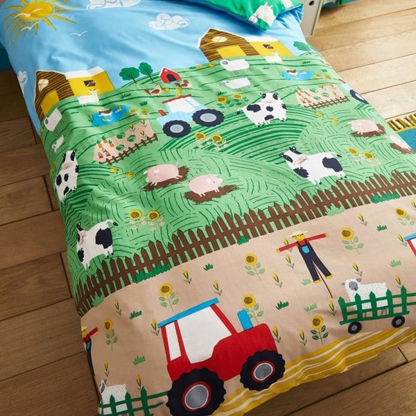 Catherine Lansfield Farmyard Animals Reversible Duvet Cover Set