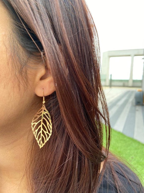 Tiny Leaf Drop Earrings