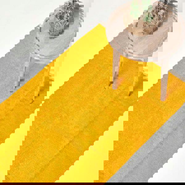 HOMESCAPES Cotton Plain Chenille Rug with Natural Trim