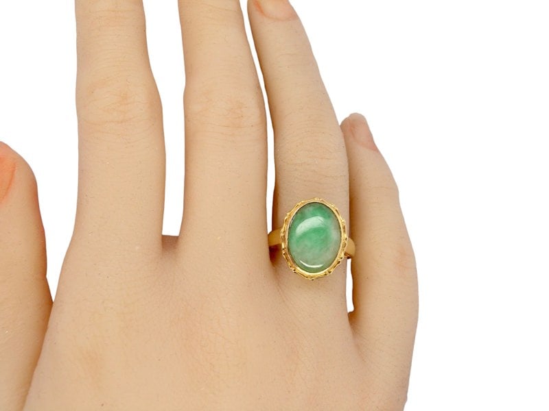 Vintage Tom A jade dress ring