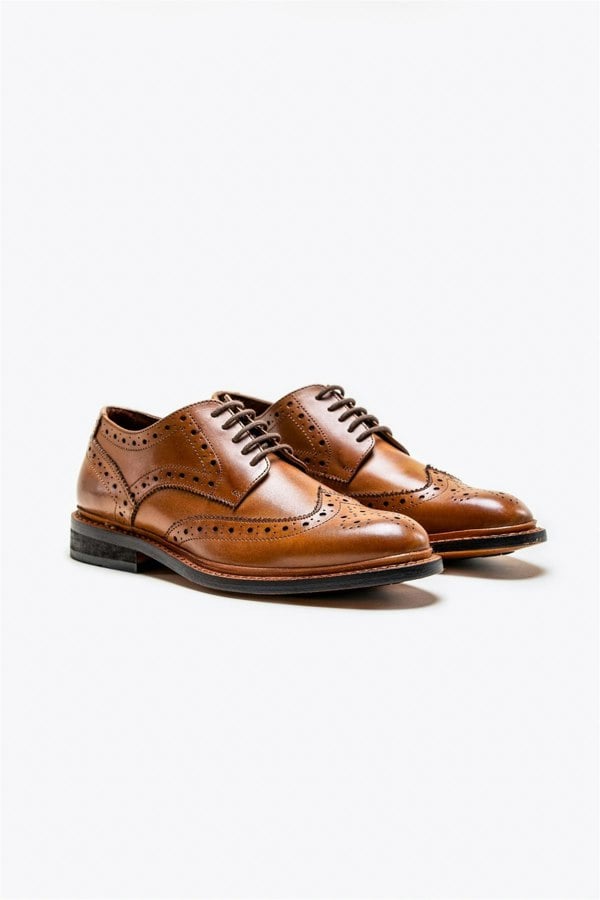 Merton tan shoe front