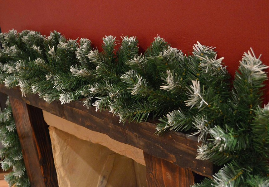 Samuel Alexander Premier 270cm (9ft) x 25cm Snow Tipped Green Christmas Garland Decoration