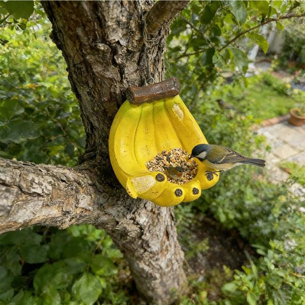 Leaper Creative Banana Shaped Bird Feeder