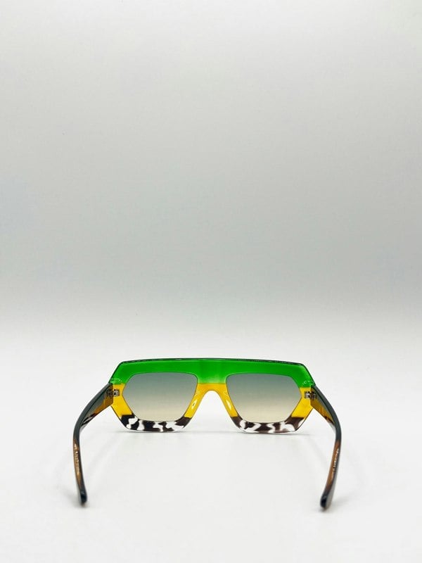 SVNX Cross-Border Flat Sunglasses in Multi Print
