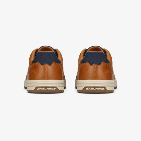 Skechers CAVELL - HENSLEY Casual Trainers   in  Brown