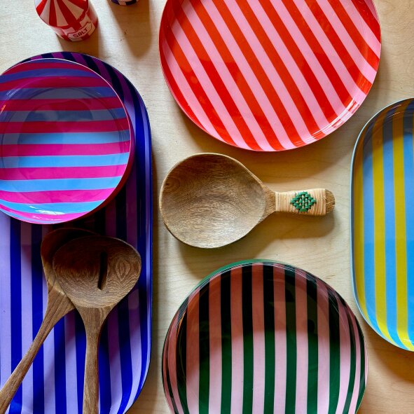Love Frankie Medium Stripy Plates - 5 Colours Available