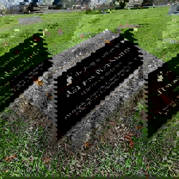 Memorials Direct Granite Memorial Tablet with Candle Design, Free Personalised Gold Engraving, Polished Black Granite