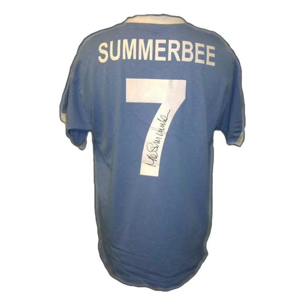 Unbranded Mike Summerbee signed Manchester City number 7 shirt. — Framed