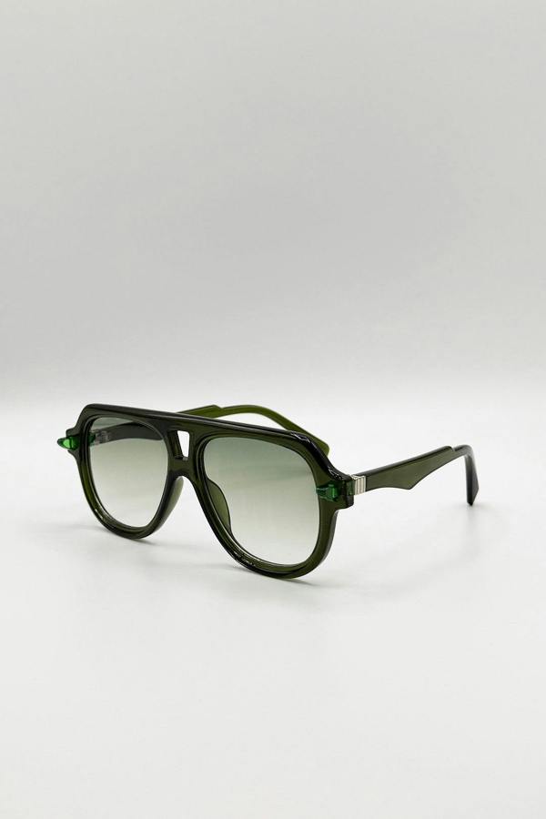 SVNX Bold Navigator Sunglasses in Green