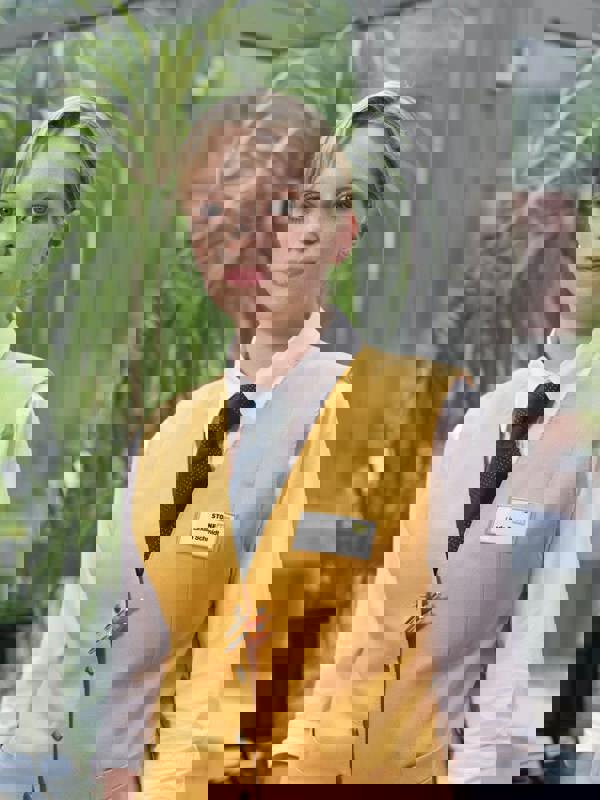 Durable Classic Magnetic Name Tag ID Badge Holders + Inserts | 10 Pack | 30x65mm