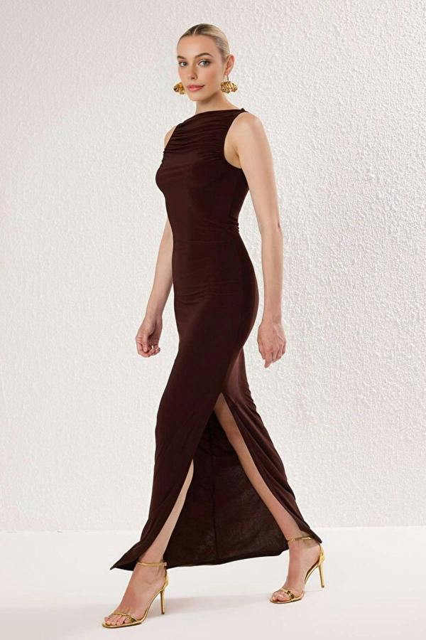 WOVCOR Elegant Long Knitted Evening Dress with Gathered Neckline Detail