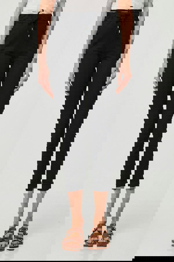 Black | Tie Waist Slim Cropped Trousers
