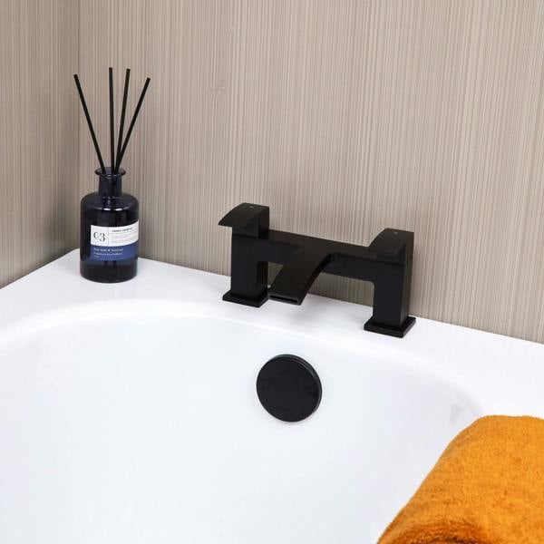Flode Boras | Bath Filler - Matt Black